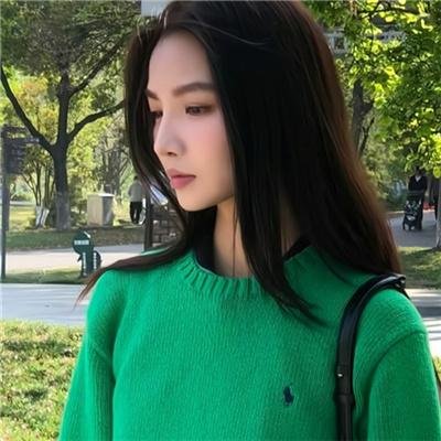 蜜桃女孩