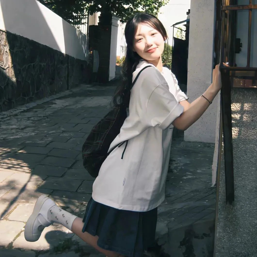 爱上小男人